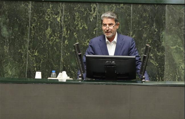 سیاست تعلیق و ابهام، روزمرگی و نشستن به امید تحولات آینده امور کشور را مختل کرده است